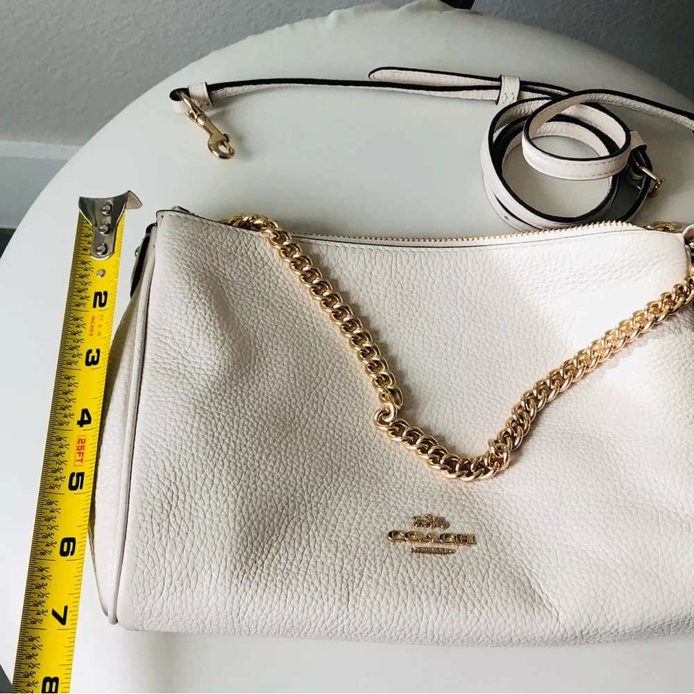 Coach Pebble Leather Chalk Bag with Gold Chain - Picture 9 of 10